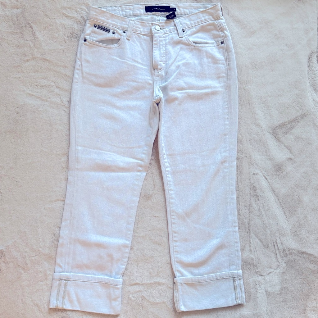 White Cuffed Cropped Jeans